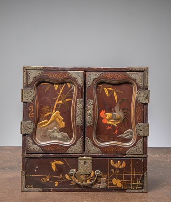Lot 442 - (R) A JAPANESE LACQUER CABINET (KODANSU), MEIJI PERIOD, 19TH CENTURY