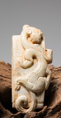 Lot 214 - A JADE CHI-DRAGON SWORD ORNAMENT, CHINA, HAN DYNASTY