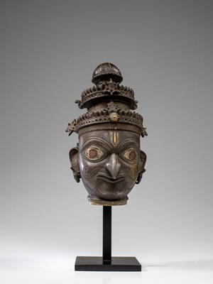 Lot 37 - GARUDA HEAD