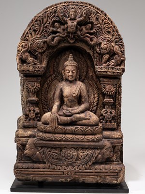 Lot 358 - BUDDHA ON THRONE SURROUNDED BY TORANA