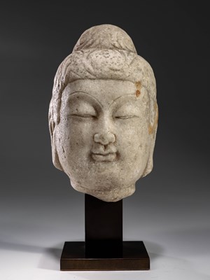 Lot 343 - HEAD OF A BUDDHA