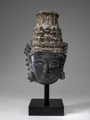 Lot 278 - HEAD OF VISHNU