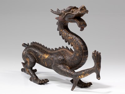 Lot 370 - DRAGON