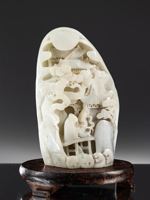 Lot 109 - MOUNTAIN CARVING