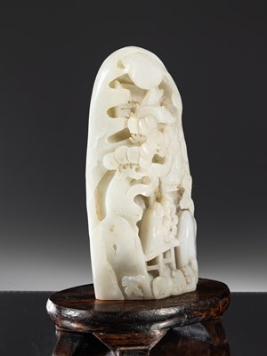 Lot 109 - MOUNTAIN CARVING