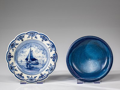 Lot 132 - ZWEI TELLER
