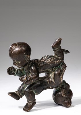 Lot 145 - CHINESE BRONZE PAPERWEIGHT QING DYNASTY OR LATER