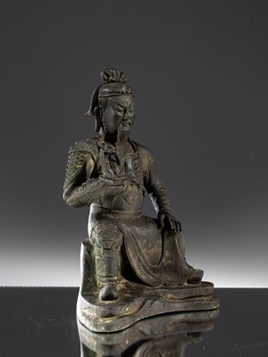 Lot 238 - CHINESE SCULPTURE DEPICTING GUANDI , THE GOD OF WAR